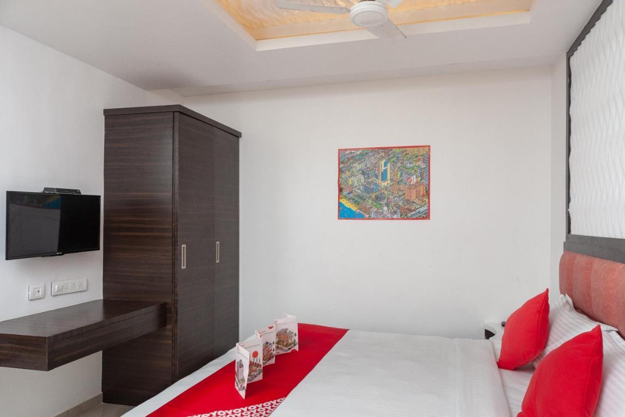 Capital O Admire Suit Hospitality Chennai Exterior foto