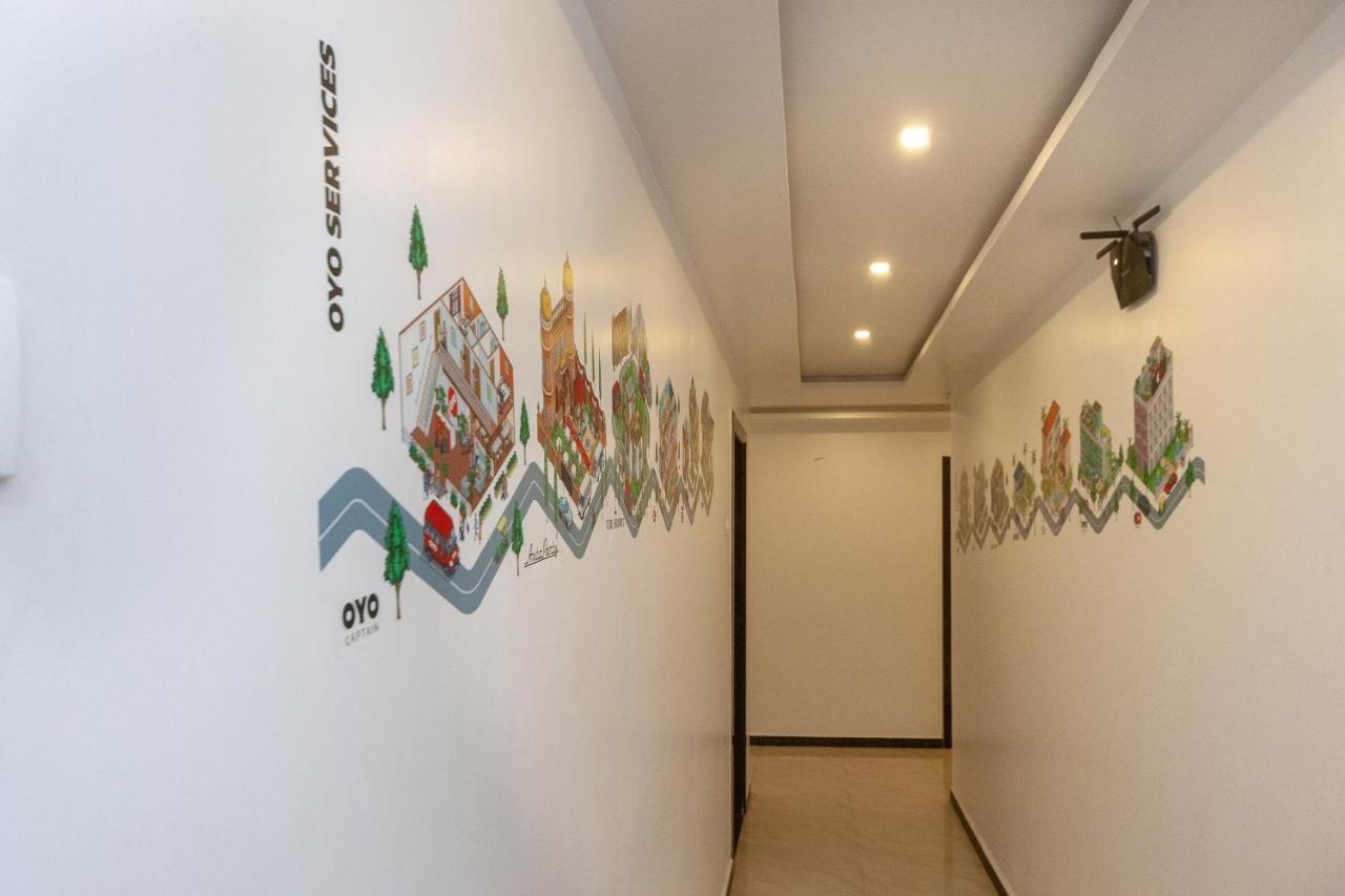 Capital O Admire Suit Hospitality Chennai Exterior foto